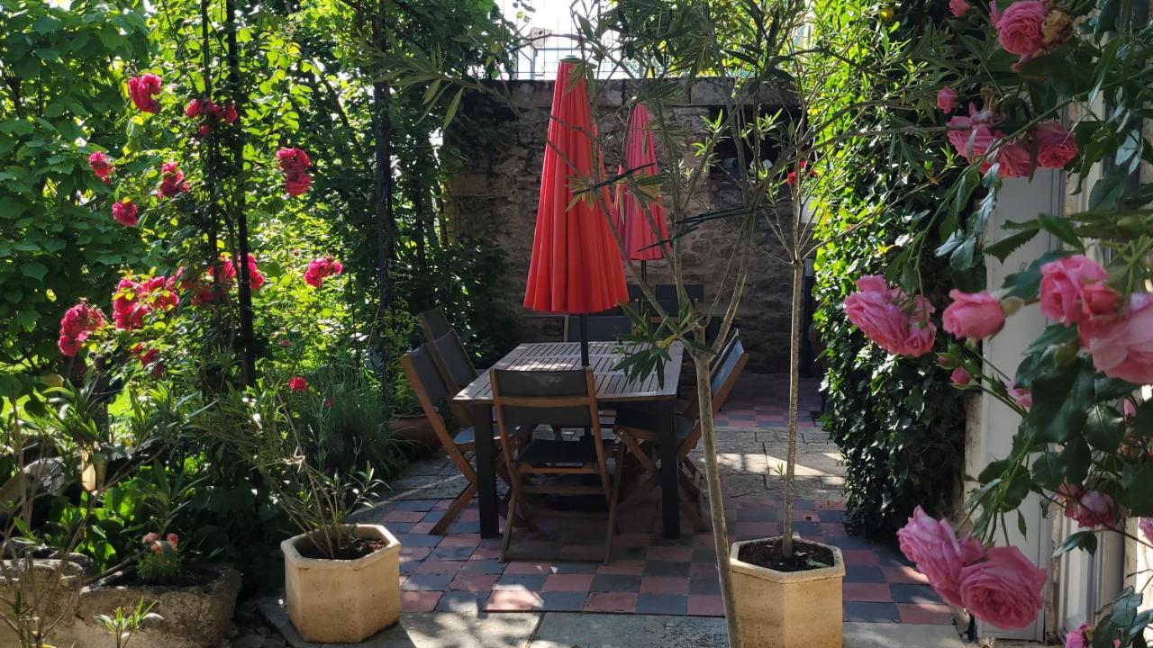 לינה וארוחת בוקר Saint-Michel-de-Montaigne Relais De La Renaissance מראה חיצוני תמונה